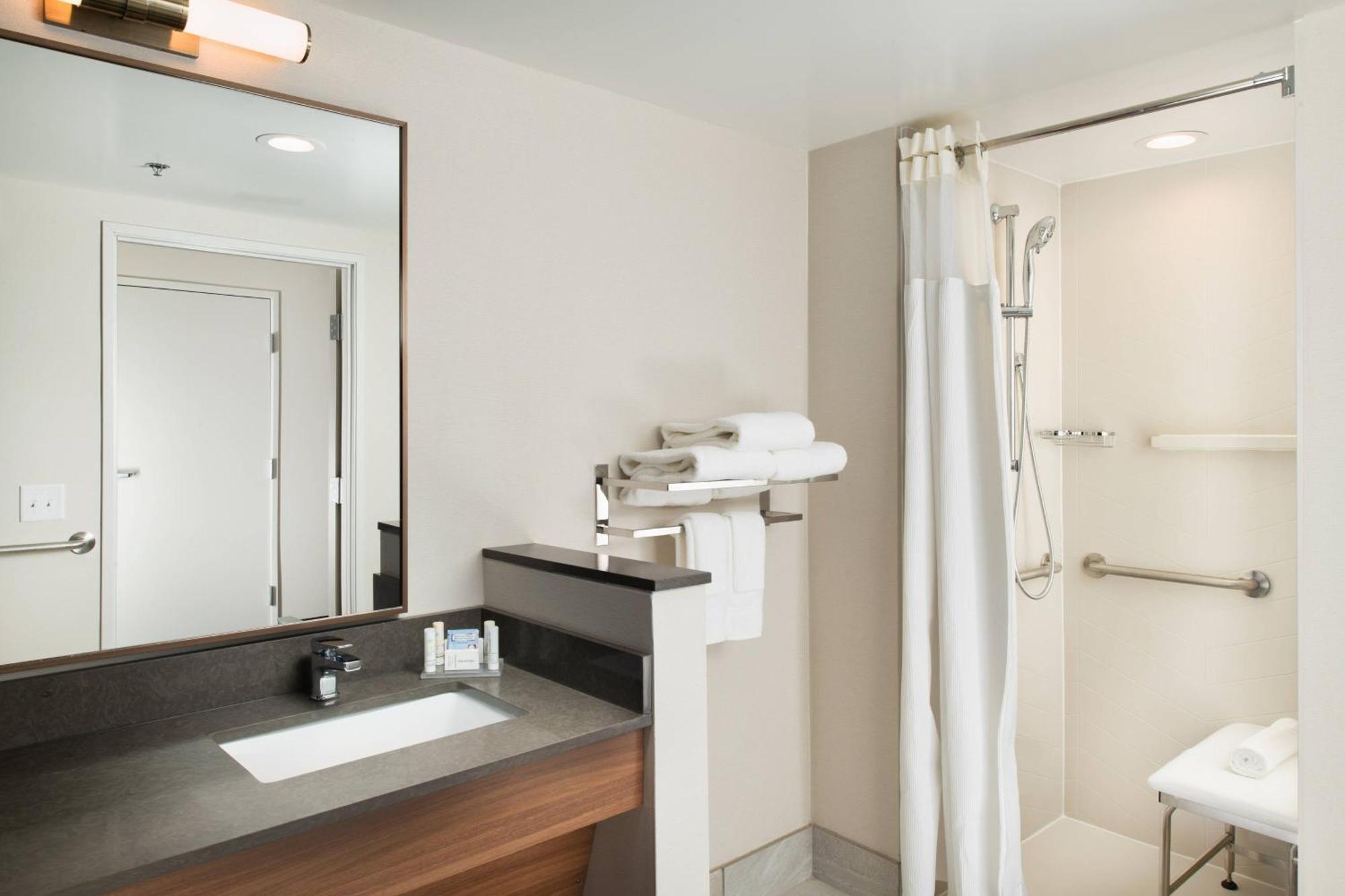 Fairfield Inn & Suites By Marriott Athens Bagian luar foto
