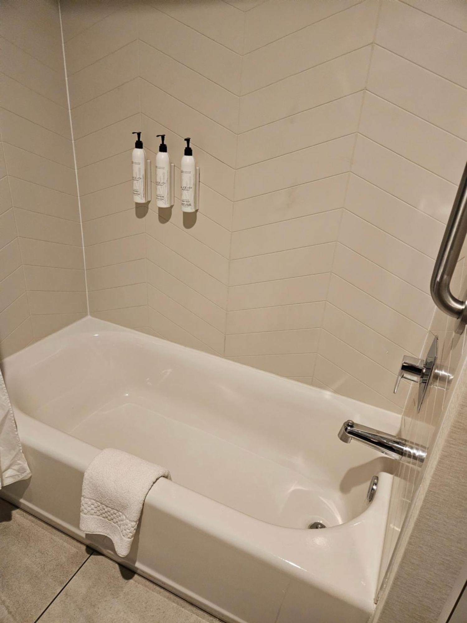 Fairfield Inn & Suites By Marriott Athens Bagian luar foto