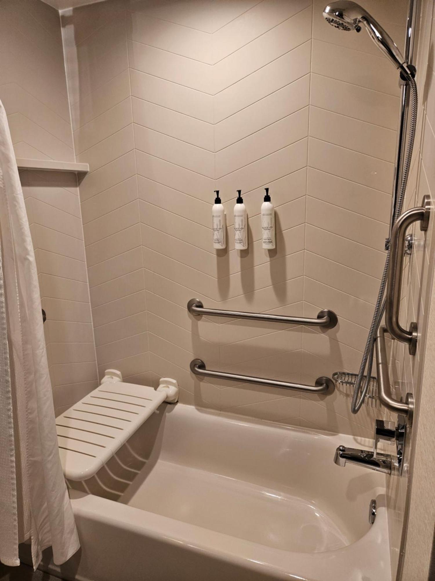 Fairfield Inn & Suites By Marriott Athens Bagian luar foto